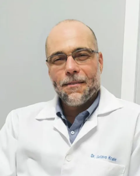Dr. Gustavo Kruse, otorrinolaringologista